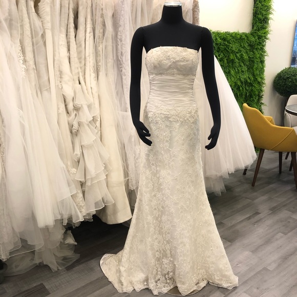 Dresses & Skirts - Lace wedding gown for sale